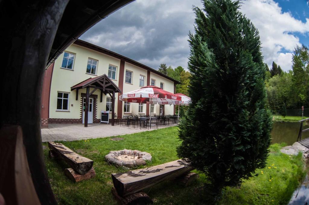 Uroczysko Bed & Breakfast Jastrowie Exterior foto